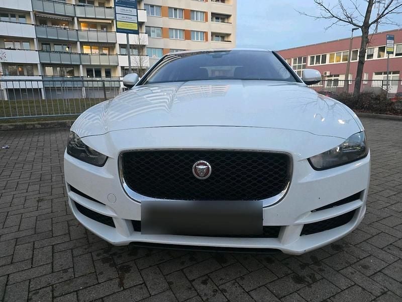 Gebraucht Jaguar XE 340 PS (250 kW) 2016 Weiß Limousine