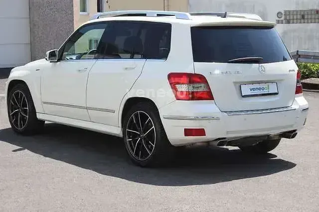 Gebraucht Mercedes GLK250 204 PS (150 kW) 2012 Weiß SUV