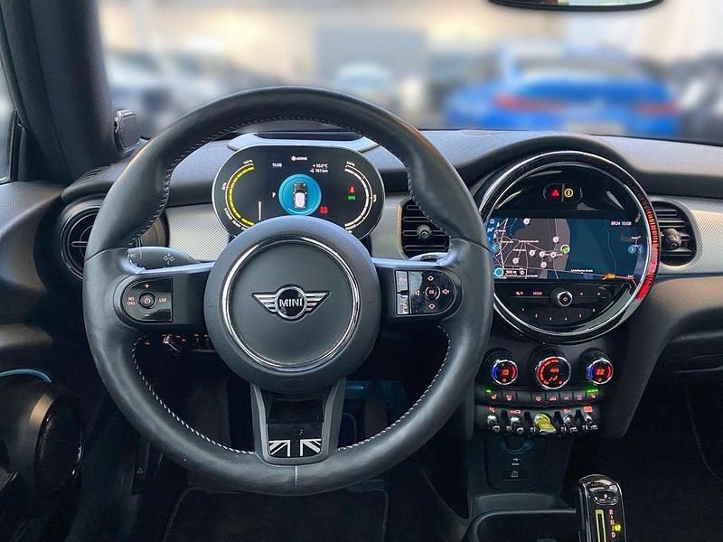 Gebraucht Mini Cooper SE 135 kW (184 PS) 2023 Schwarz Kleinwagen