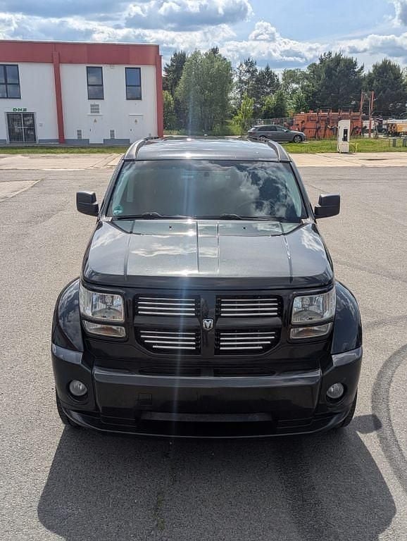 Second-hand Dodge Nitro 260 CP (191 kW) 2011 Negru SUV