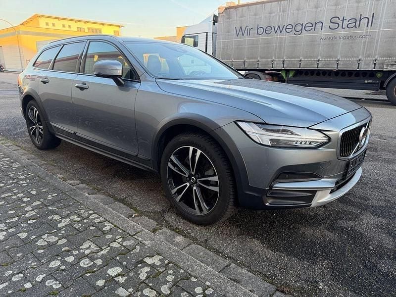Gebraucht Volvo V90 CC Pro 235 PS (172 kW) 2019 Grau Kombi