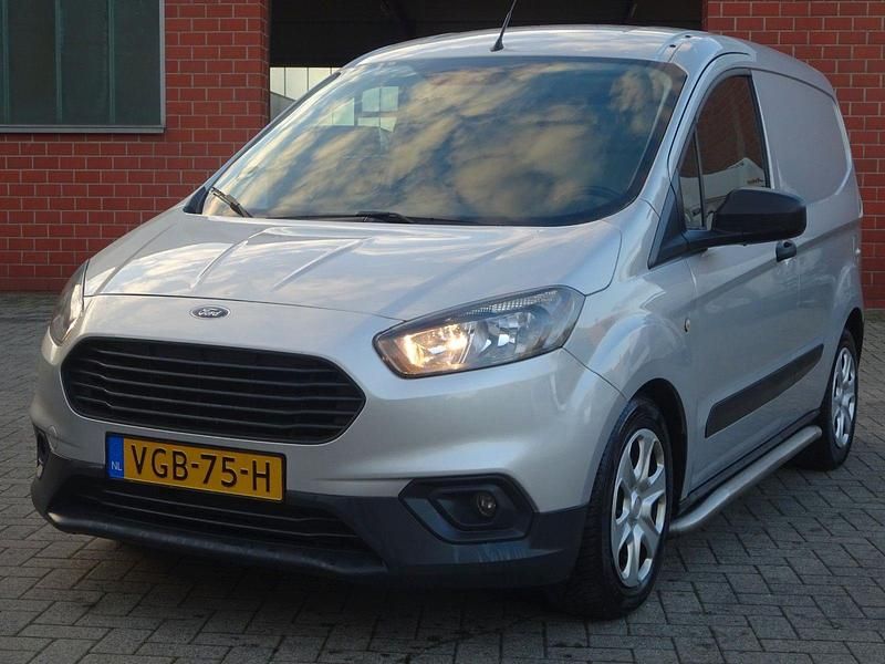 Gebraucht Ford Transit 75 PS (55 kW) 2020 Silber Van / Kleinbus