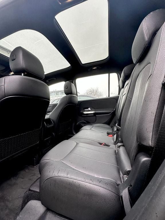 Gebraucht Mercedes GLB250 Progressive 224 PS (164 kW) 2022 Grau SUV