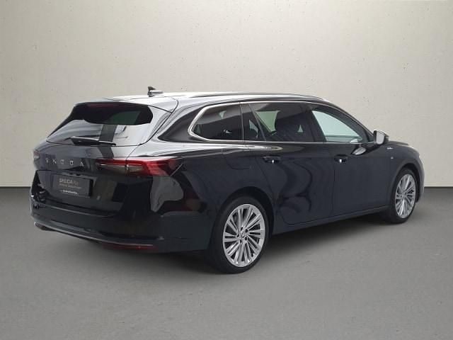Gebraucht Skoda Superb LAURIN & KLEMENT 150 PS (110 kW) 2024 Onyxschwarz metallic Kombi