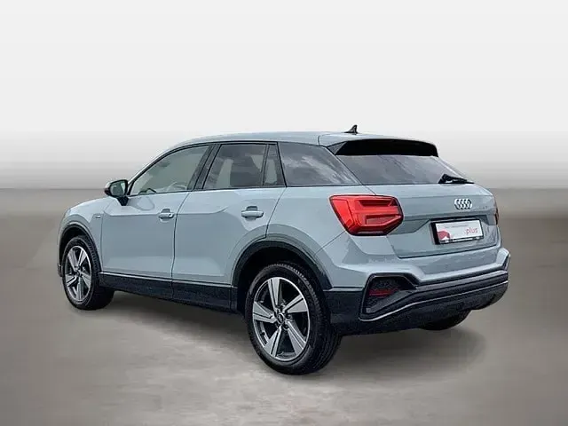 Gebraucht Audi Q2 Ambiente 150 PS (110 kW) 2022 Pfeilgrau perleffekt SUV