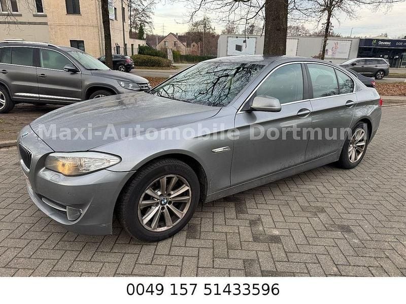 Gebraucht BMW 520 184 PS (135 kW) 2011 Grau Limousine