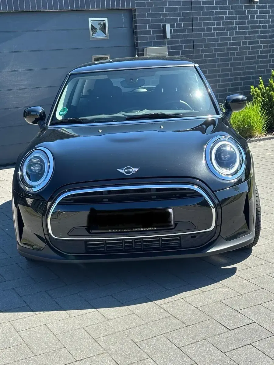 Gebraucht Mini ONE 102 PS (75 kW) 2022 Schwarz Kleinwagen