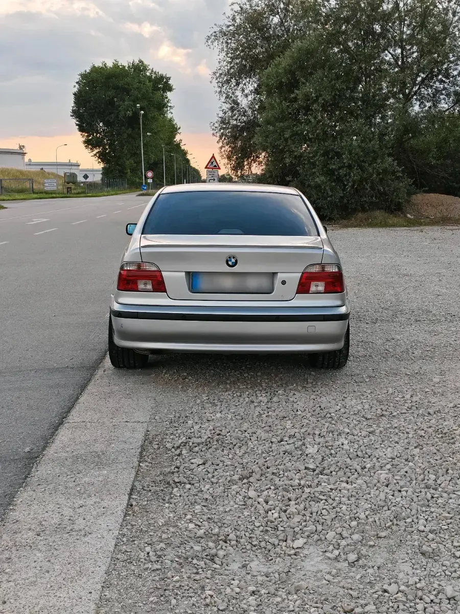 Gebraucht BMW 530 184 PS (135 kW) 1999 Silber Limousine