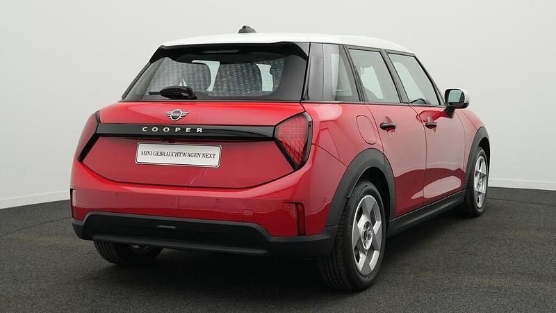 Gebraucht Mini Cooper Classic 114 kW (156 PS) 2025 Rot Kleinwagen