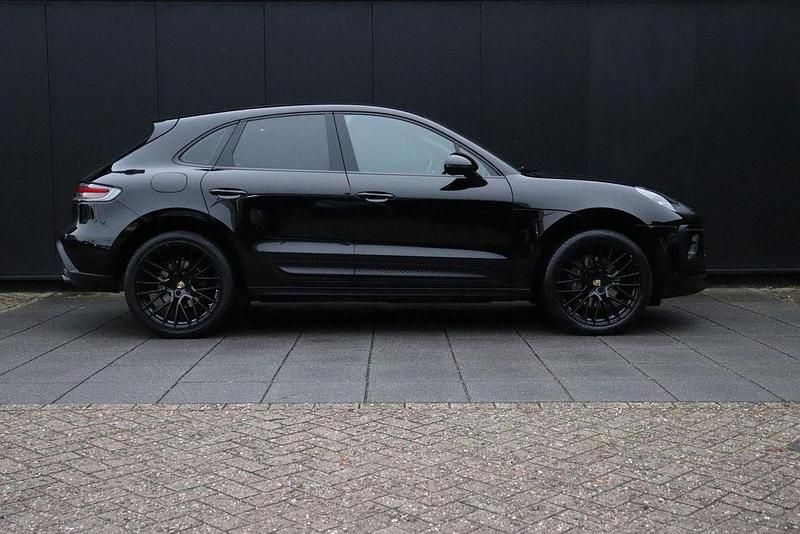 Gebraucht Porsche Macan 266 PS (195 kW) 2022 Schwarz SUV