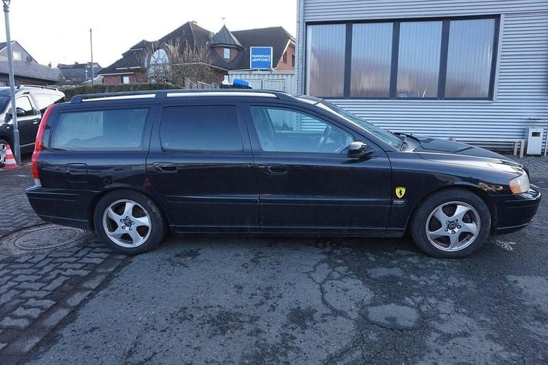 Gebraucht Volvo V70 Momentum 140 PS (102 kW) 2005 Schwarz Kombi