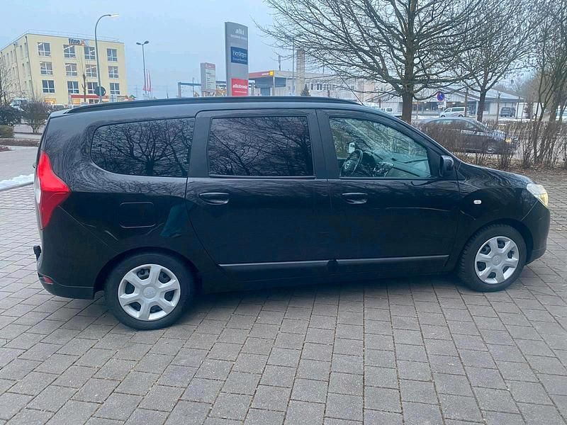 Gebraucht Dacia Lodgy 116 PS (85 kW) 2015 Schwarz Van / Kleinbus