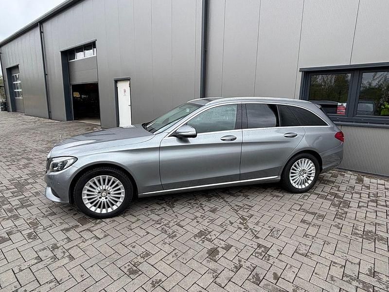 Second-hand Mercedes C180 Exclusive 156 CP (114 kW) 2014 Argintiu Break