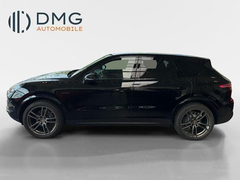 Schwarz Gebraucht 2023 Porsche Cayenne SUV | 89.900 € (Guter Preis) - Bild 1/4