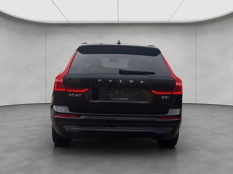 Gebraucht Volvo XC60 Core 250 PS (183 kW) 2024 Schwarz SUV