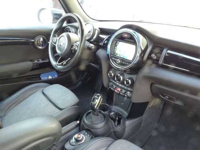 Second-hand Mini Cooper Cabriolet 136 CP (100 kW) 2020 Alb Cabrio