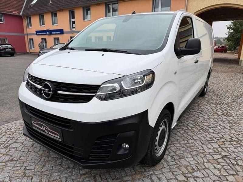 Weiß Gebraucht 2022 Opel Vivaro Edition Van | 17.550 € (Superpreis) - Bild 1/4