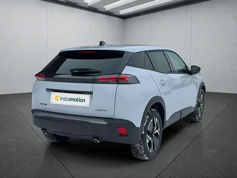 Neu Peugeot 2008 145 PS (106 kW) 2025 Grau SUV