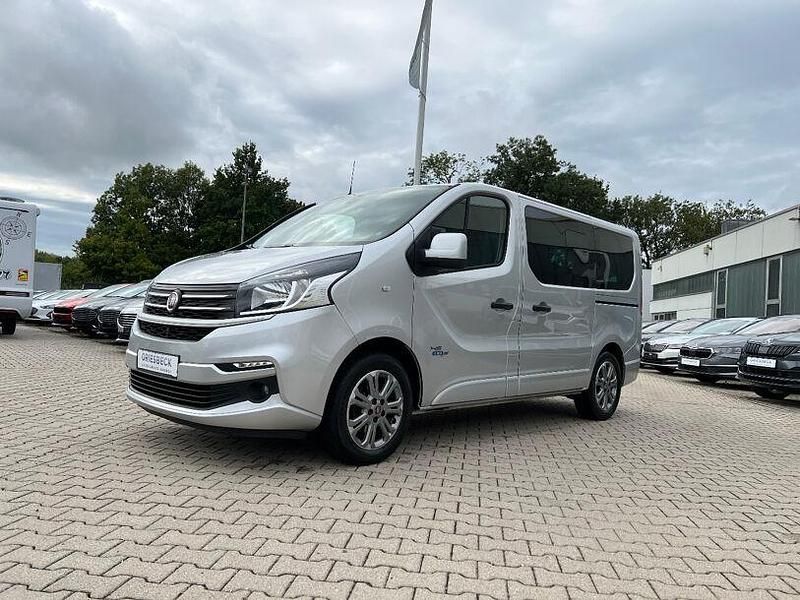 Silbergrau metallic Gebraucht 2020 Fiat Talento Family Van | 21.990 € (Fairer Preis) - Bild 1/4