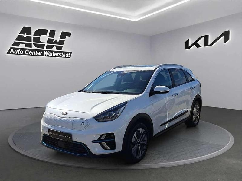 Beige Gebraucht 2021 Kia e-Niro Spirit SUV | 22.870 € (Fairer Preis) - Bild 1/4