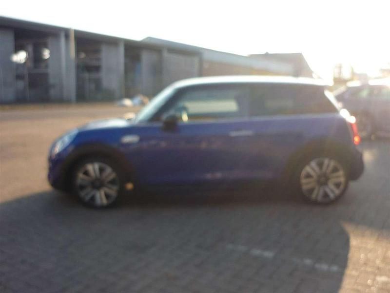 Gebraucht Mini Cooper S Chili 192 PS (141 kW) 2019 Starlight blue Kleinwagen
