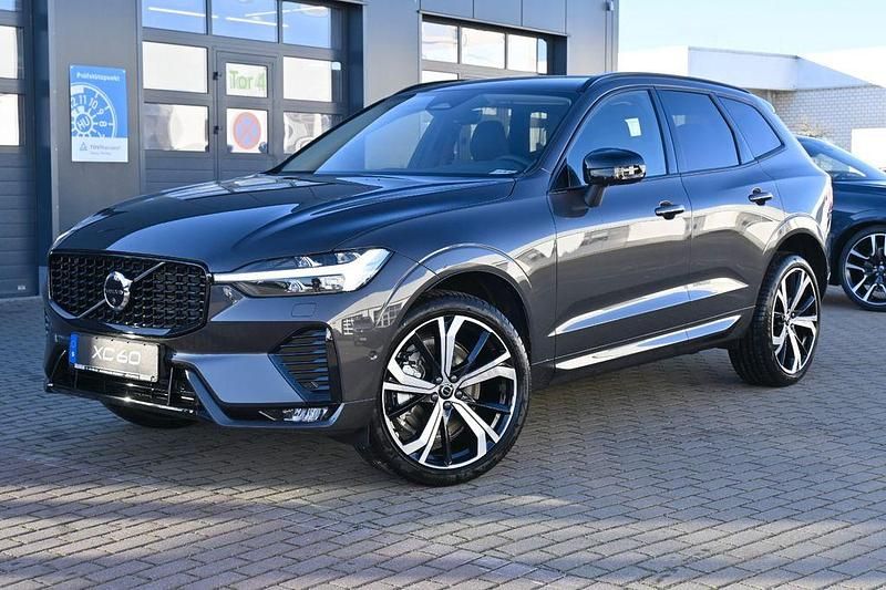 Gebraucht Volvo XC60 Plus 250 PS (183 kW) 2025 Grau SUV
