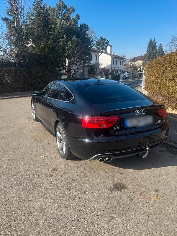 Gebraucht Audi A5 Sportback Ambiente 190 PS (139 kW) 2016 Schwarz Kleinwagen