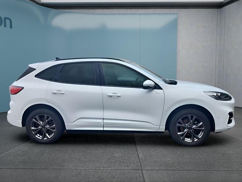 Gebraucht Ford Kuga 224 PS (164 kW) 2022 Weiß SUV