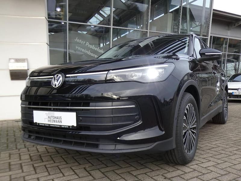 Neu VW Tiguan Advance 150 PS (110 kW) 2025 Schwarz SUV