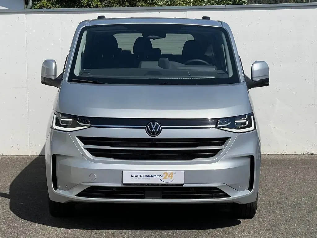 Neu VW Caravelle Style 170 PS (125 kW) 2026 Light grey metallic Van