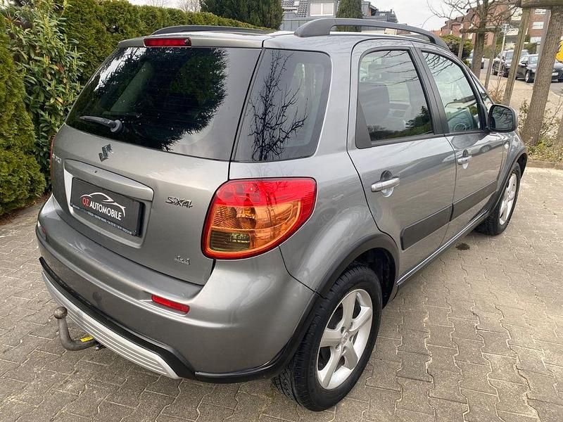 Gebraucht Suzuki SX4 107 PS (78 kW) 2008 Grau Limousine
