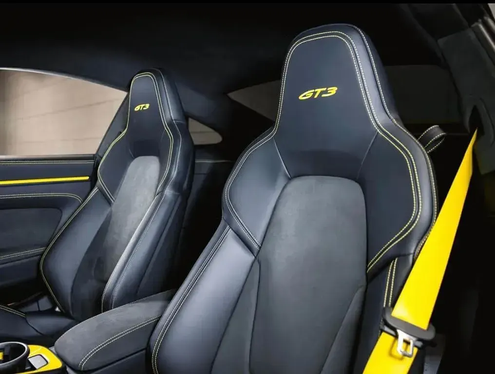 Gebraucht Porsche 992 510 PS (375 kW) 2022 Gelb