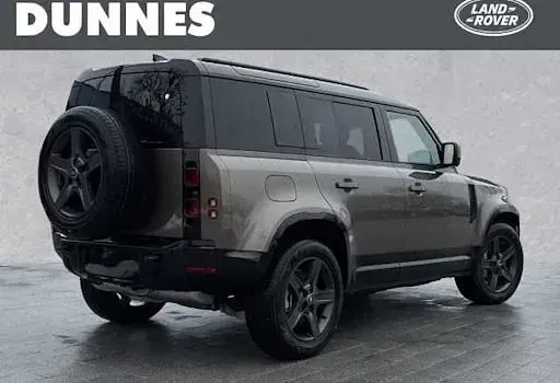 Gebraucht Land Rover Defender SE Dynamic 300 PS (220 kW) 2025 Braun SUV