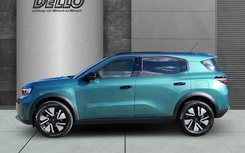 Neu Opel Frontera 145 PS (106 kW) 2026 Grün SUV