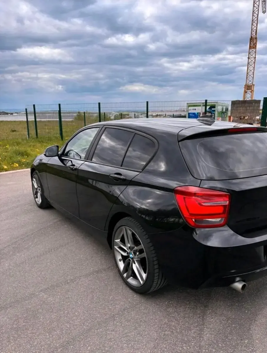 Gebraucht BMW 120 184 PS (135 kW) 2014 Schwarz Kleinwagen