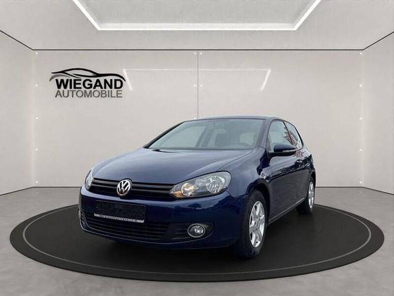 Blau Gebraucht 2009 VW Golf VI Trendline Limousine | 5.990 € (Fairer Preis) - Bild 1/4