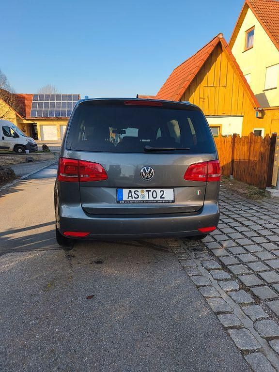Gebraucht VW Touran Cup 105 PS (77 kW) 2014 Grau Van / Kleinbus