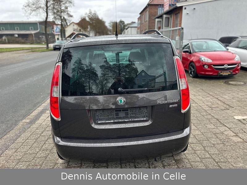 Gebraucht Skoda Roomster Plus Edition 86 PS (63 kW) 2011 Braun Van / Kleinbus