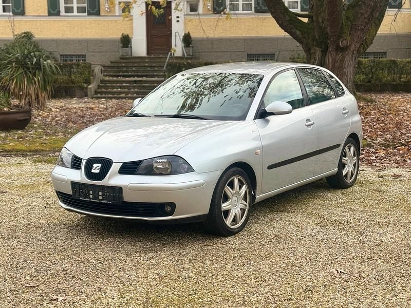 Silber Gebraucht 2006 Seat Ibiza Limousine | 750 € (Guter Preis) - Bild 1/4