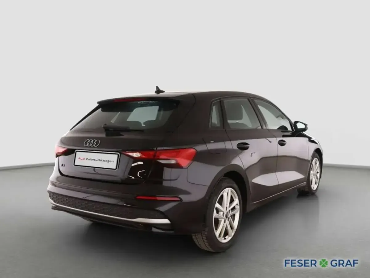 Używany Audi A3 Advanced Plus 150 KM (110 kW) 2025 Czarny Sedan/Limuzyna