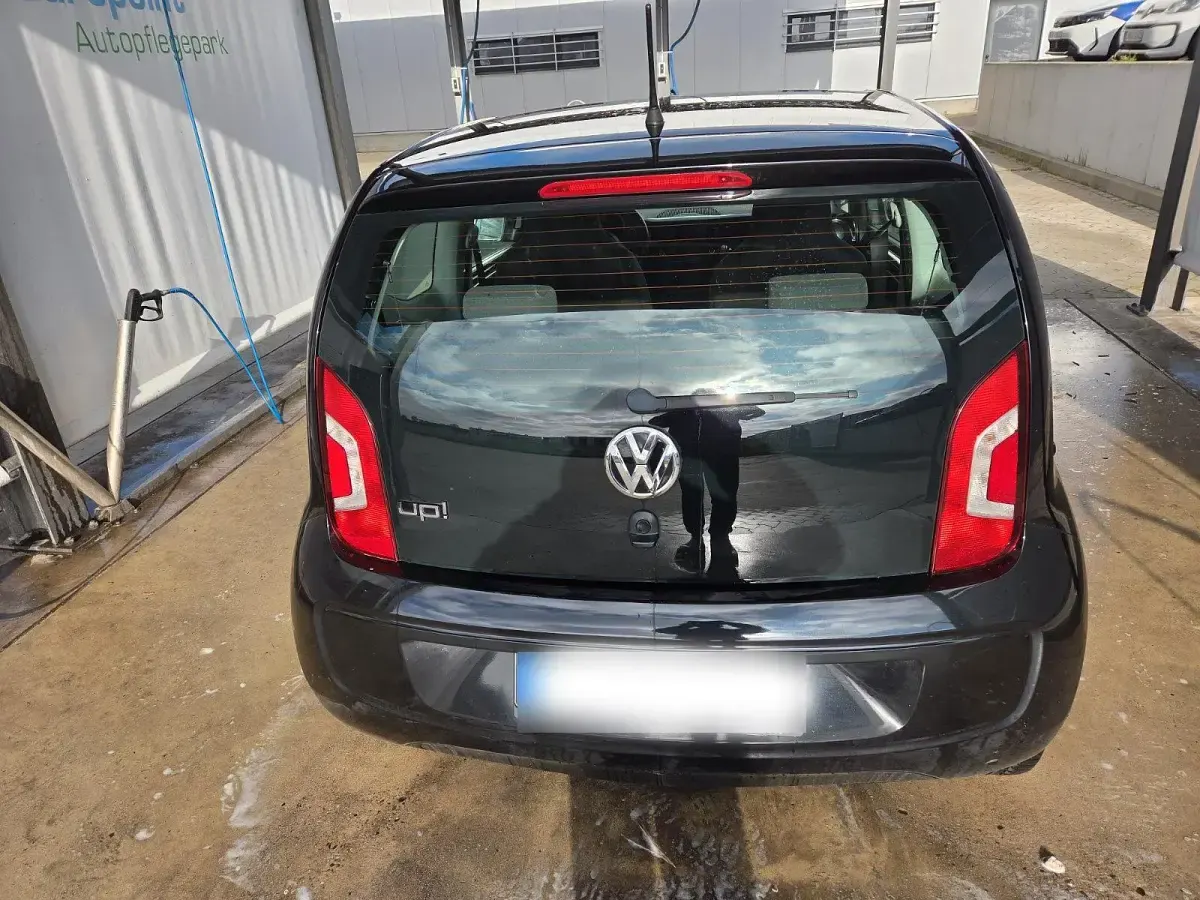 Gebraucht VW up! 60 PS (44 kW) 2016 Schwarz Kleinwagen