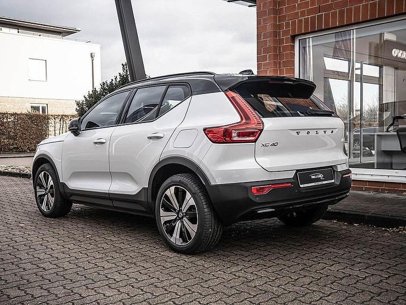 Gebraucht Volvo XC40 Core 169 kW (231 PS) 2022 Weiß SUV