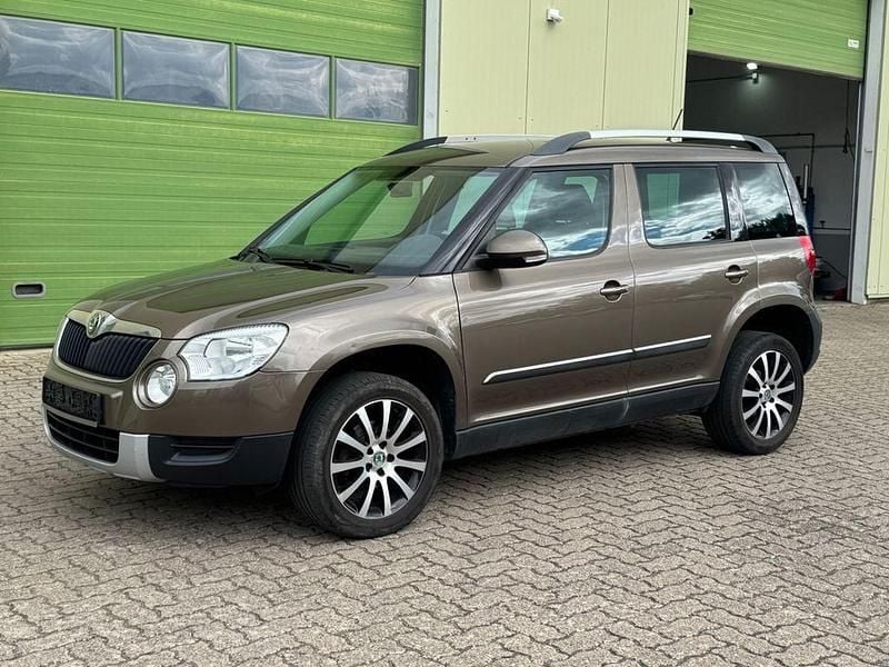 Braun Gebraucht 2012 Skoda Yeti Plus Edition SUV | 4.000 € (Guter Preis) - Bild 1/4