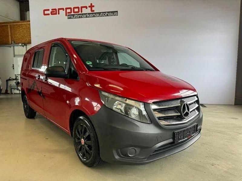 Gebraucht Mercedes Vito 88 PS (64 kW) 2016 Rot Van