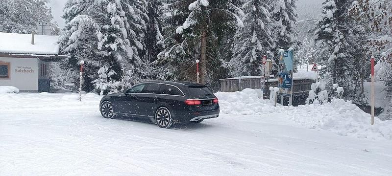 Gebraucht Mercedes E220 All-Terrain 194 PS (142 kW) 2017 Schwarz Kombi