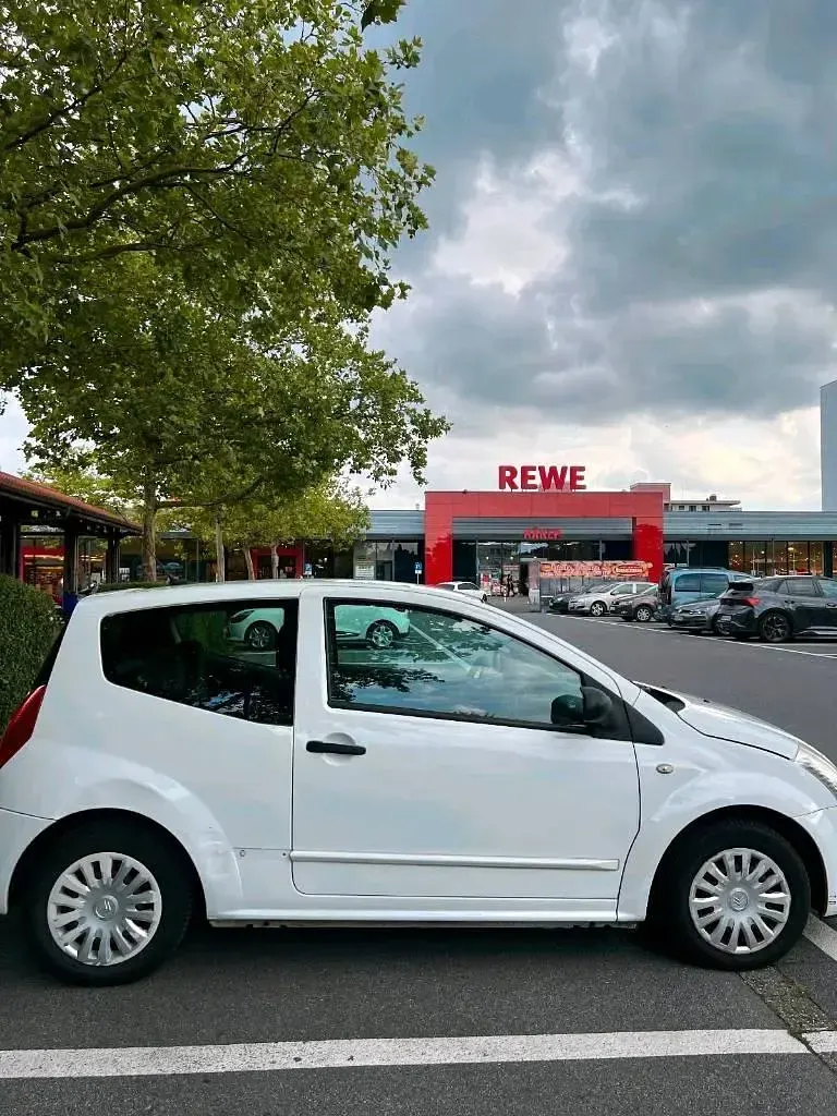 Gebraucht Citroën C2 60 PS (44 kW) 2009 Weiß Kleinwagen