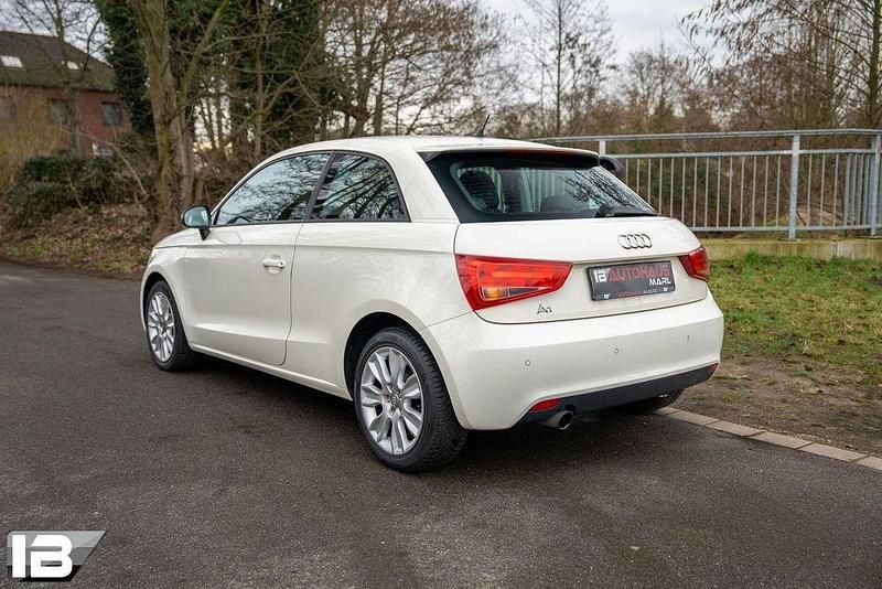 Gebraucht Audi A1 Ambition 86 PS (63 kW) 2011 Weiß Kleinwagen