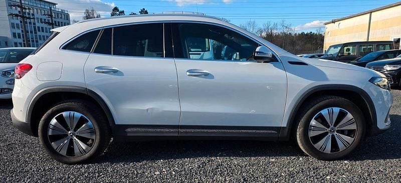 Gebraucht Mercedes EQA250 139 kW (190 PS) 2021 Silber SUV