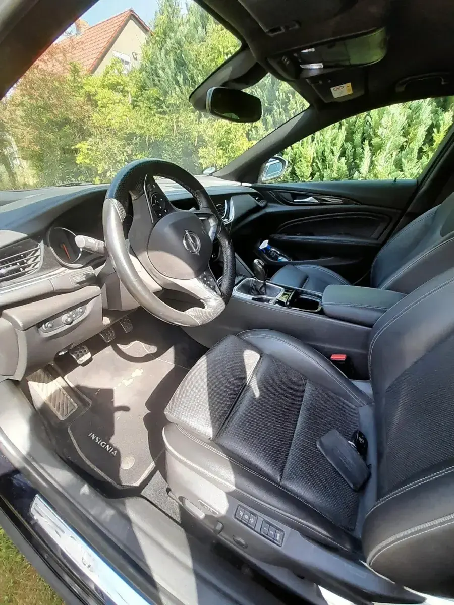 Gebraucht Opel Insignia Sport 170 PS (125 kW) 2017 Schwarz Limousine