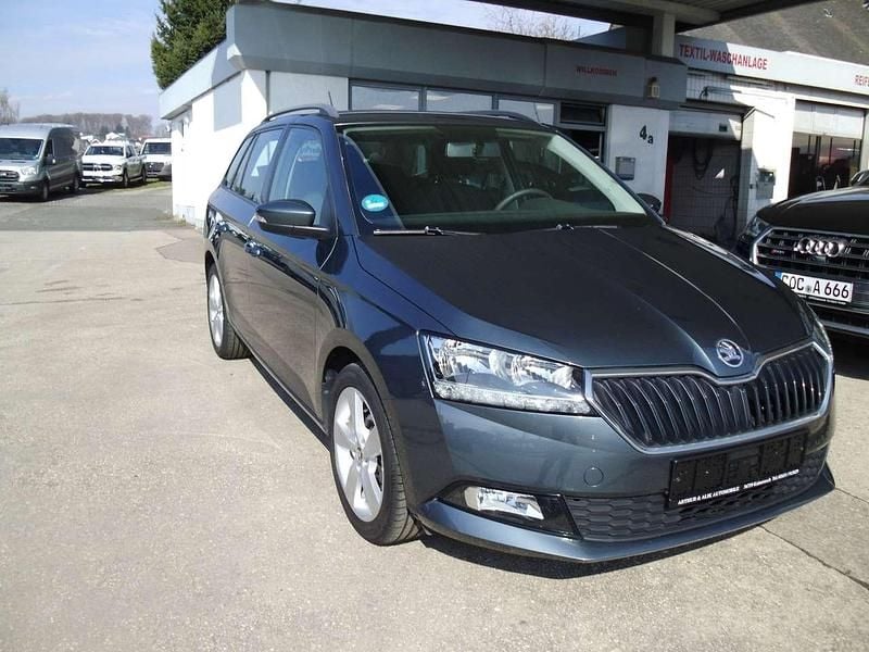 Gebraucht Skoda Fabia 75 PS (55 kW) 2019 Grau Kombi